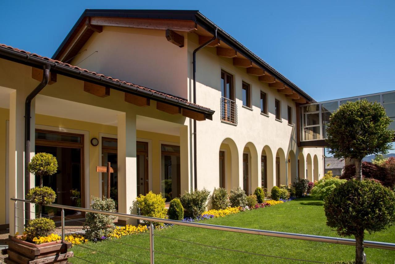 Resort Monviso Sanfront Extérieur photo